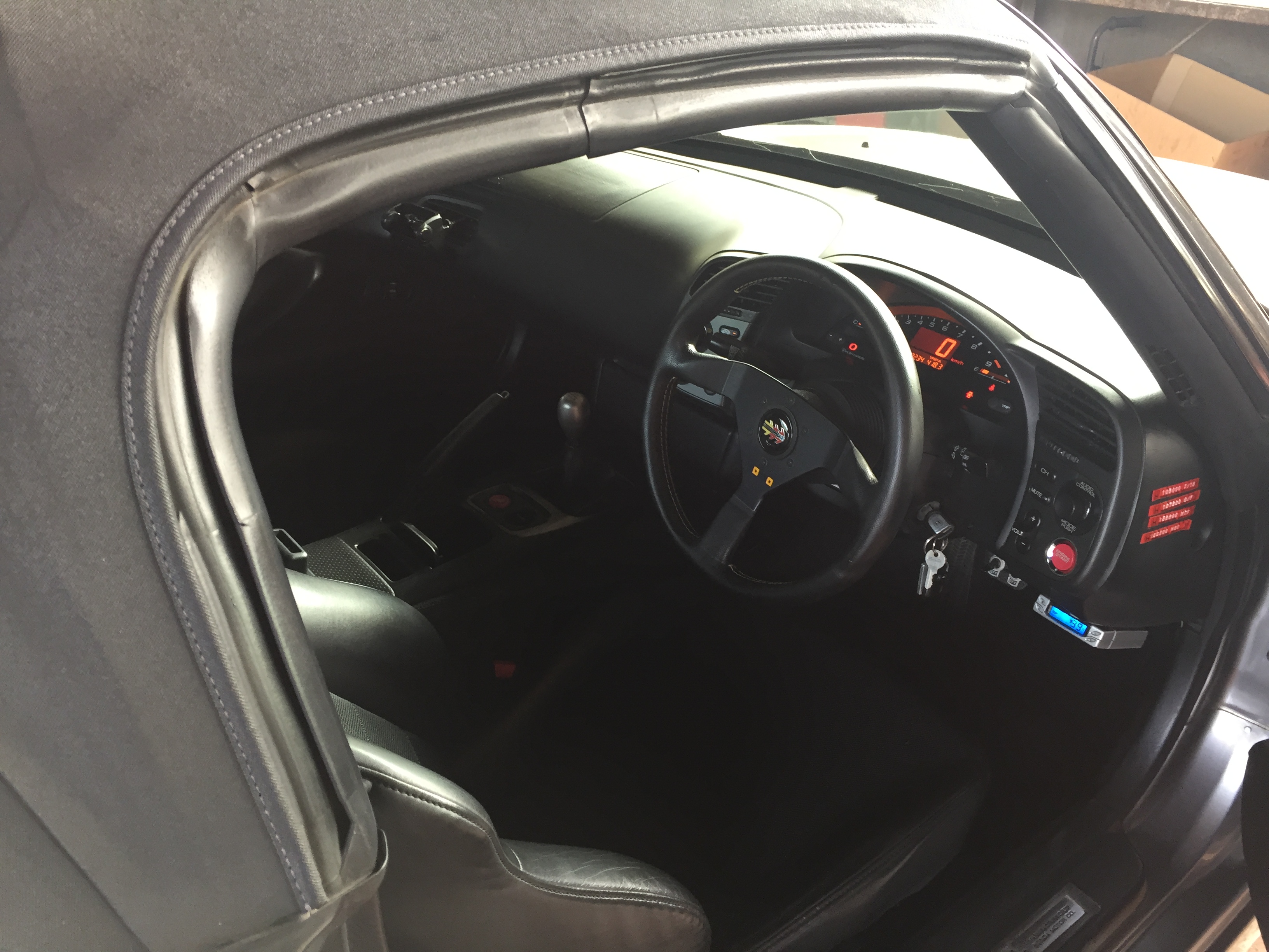 S2000 Aピラー/ストリップ交換
